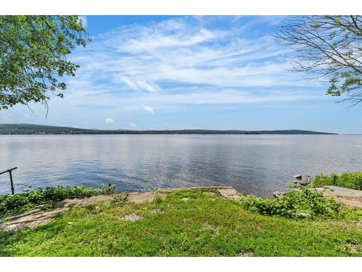 1046 Hathaway Point Road