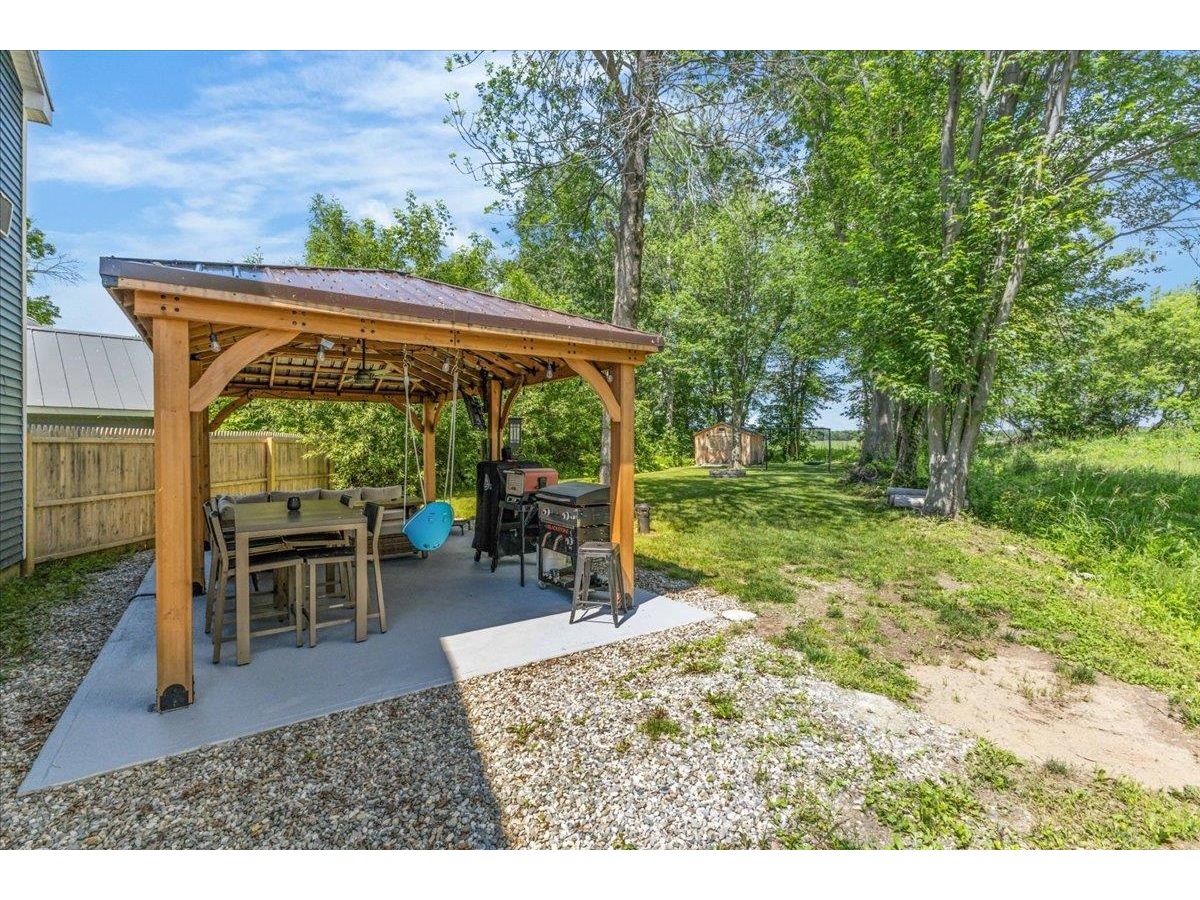 1046 Hathaway Point Road