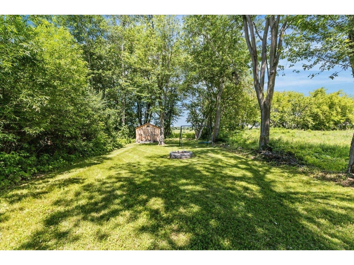 1046 Hathaway Point Road