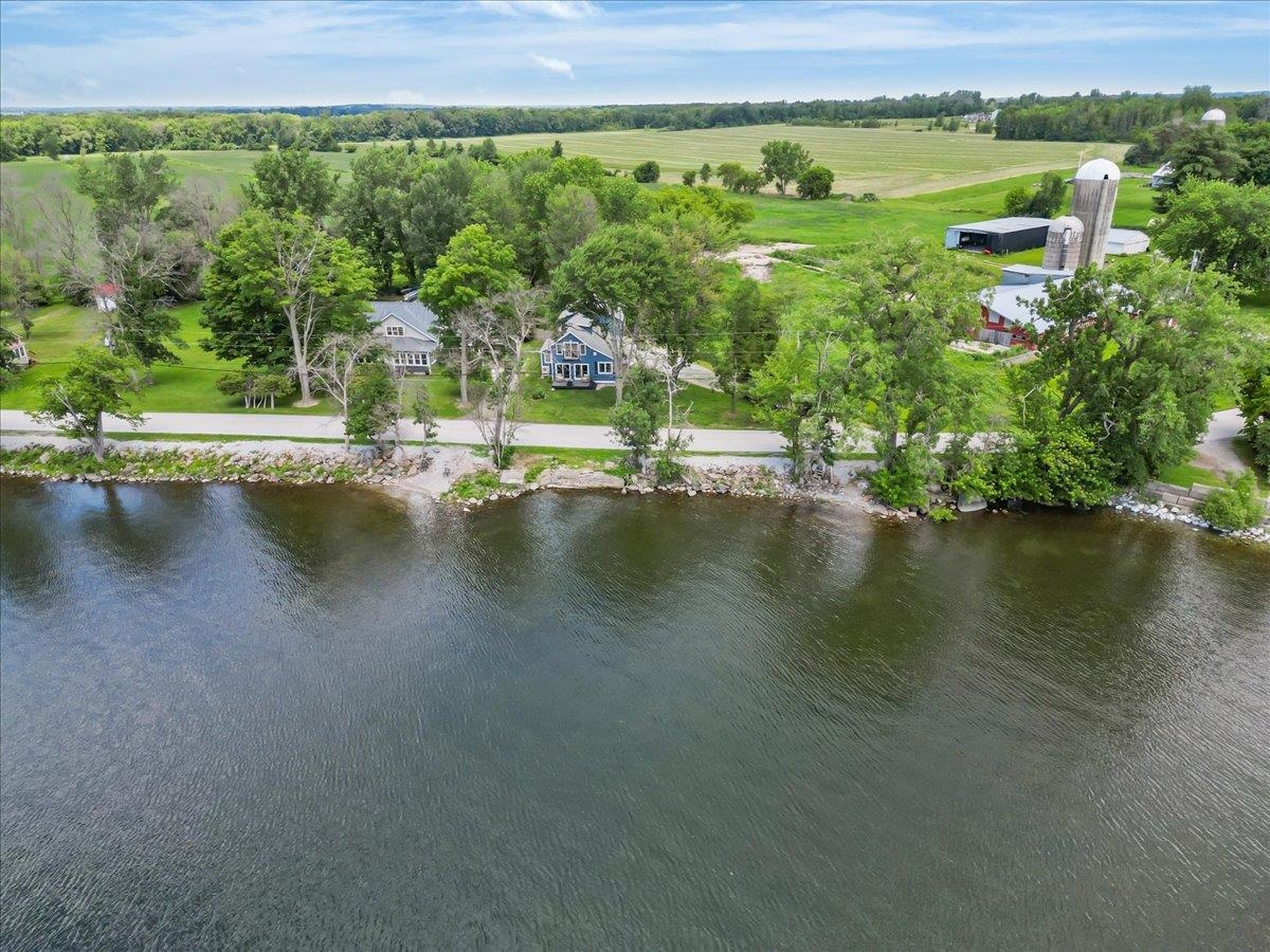 1046 Hathaway Point Road