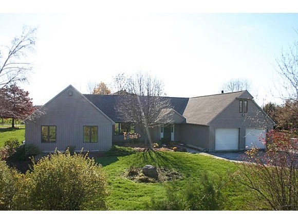 1047 North End Road West
