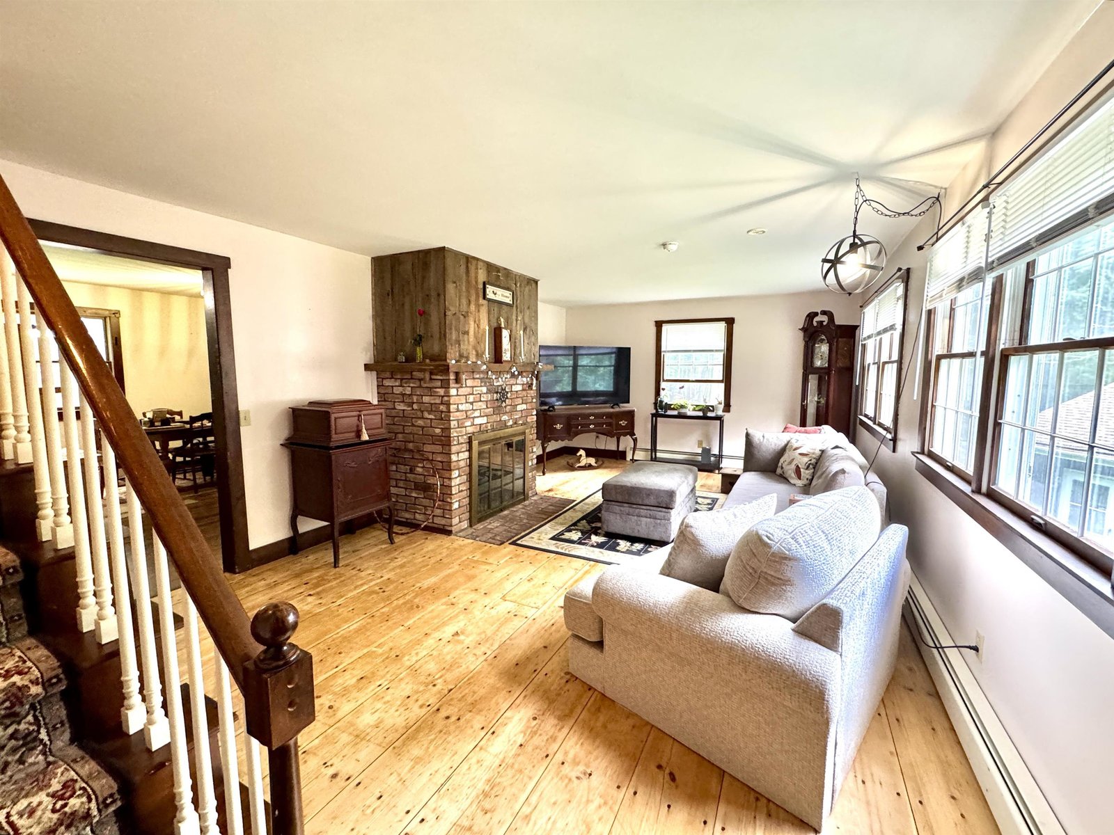 1048 Adamant Road