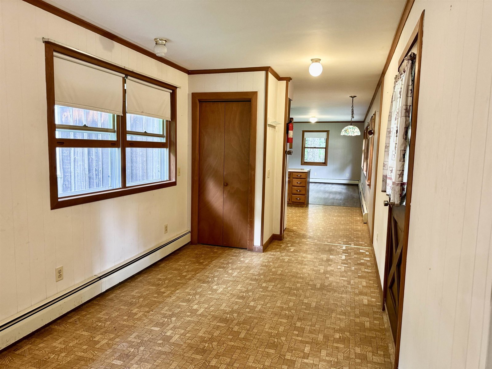 1048 Adamant Road