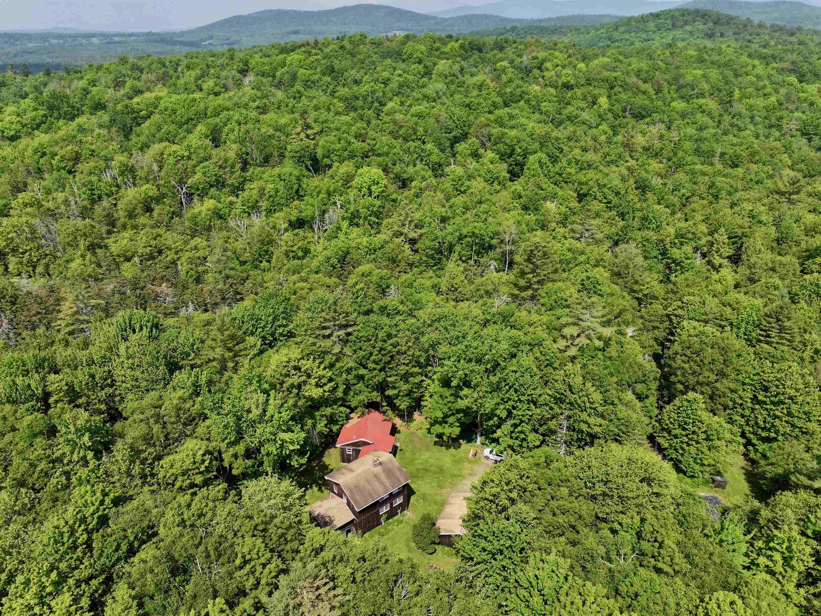 1048 Adamant Road