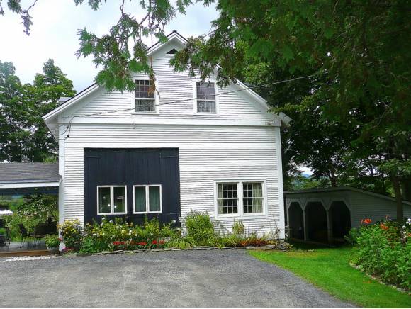 1049 B Pucker Street, Unit 2