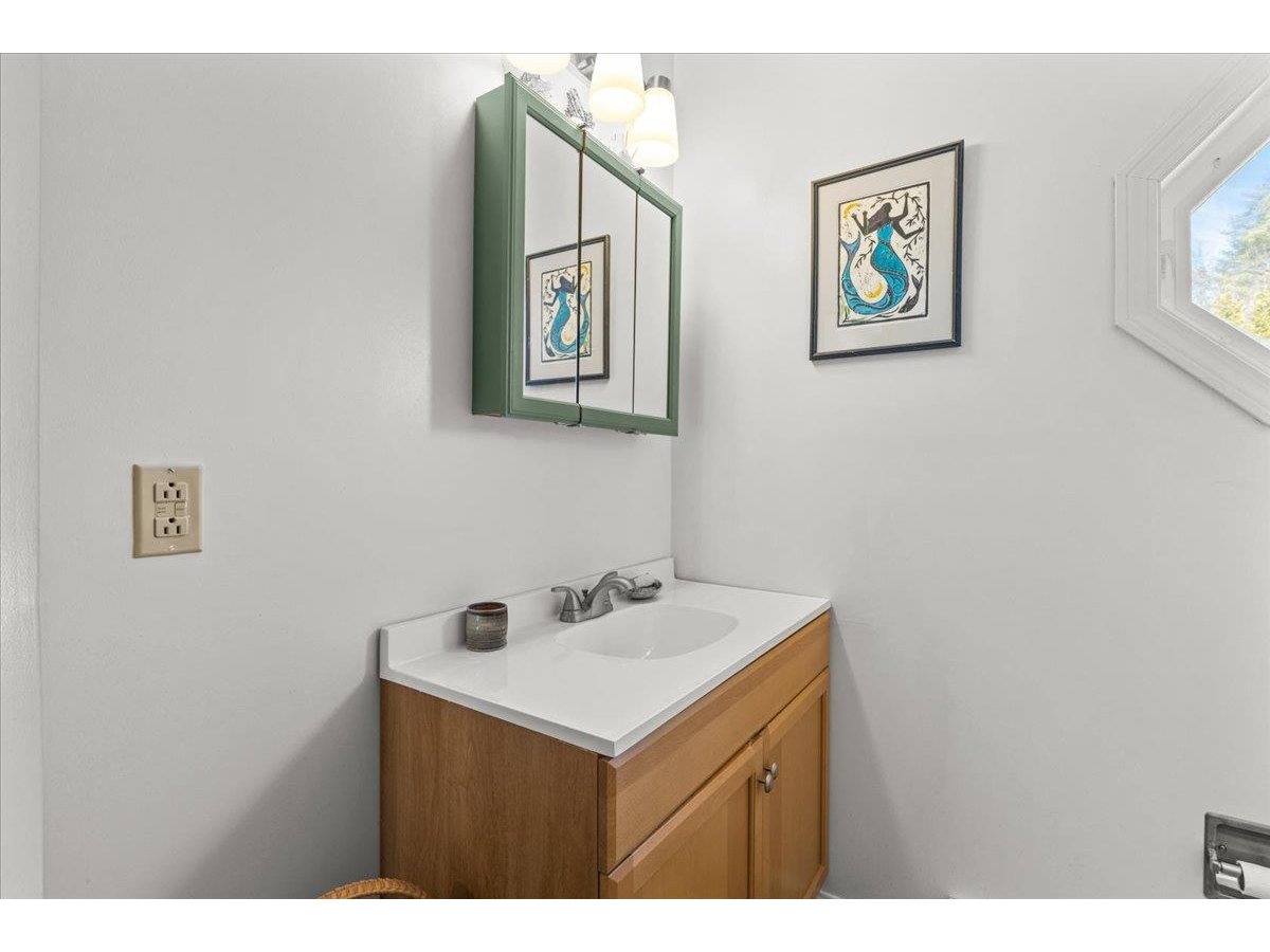 105 Acorn Drive, Unit 105