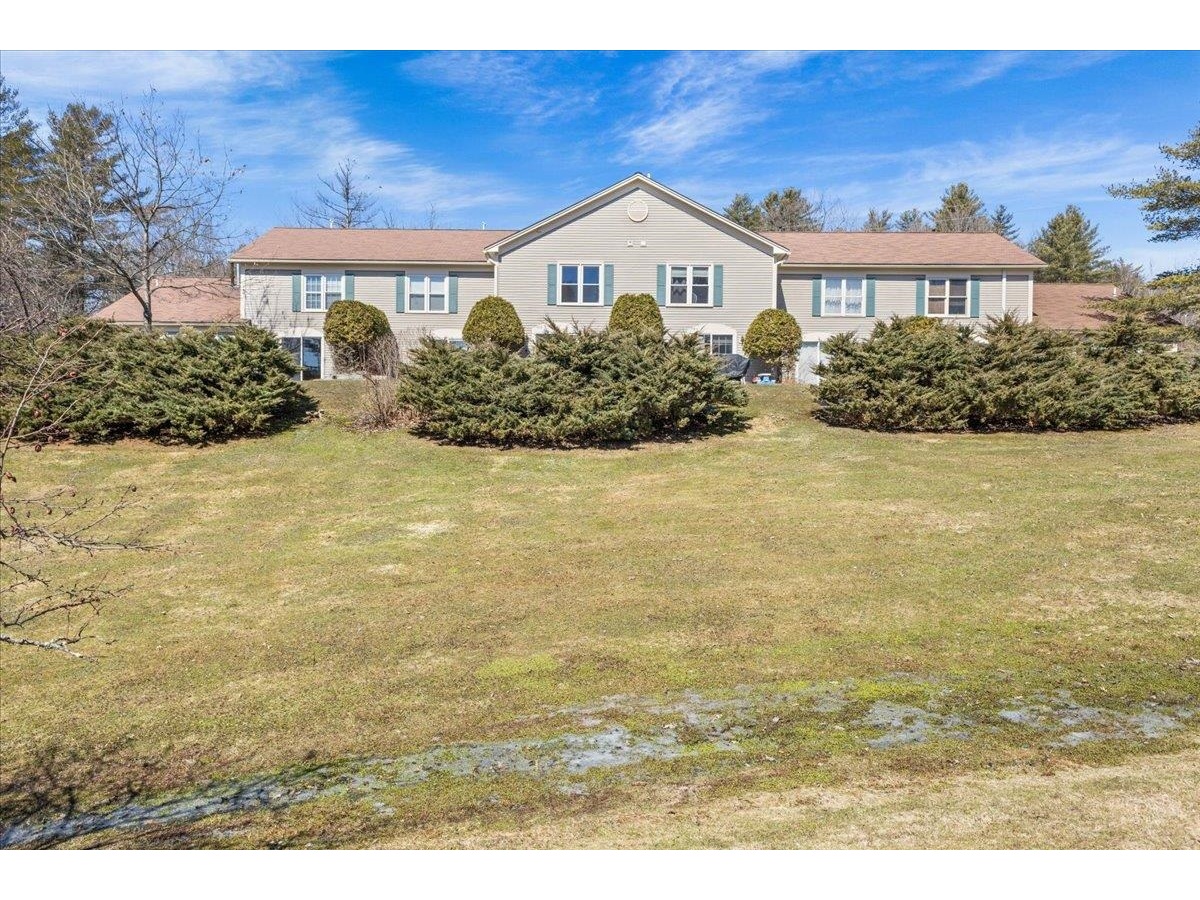 105 Acorn Drive, Unit 105