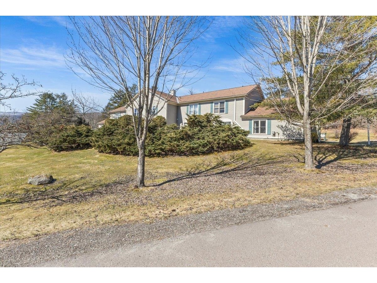 105 Acorn Drive, Unit 105