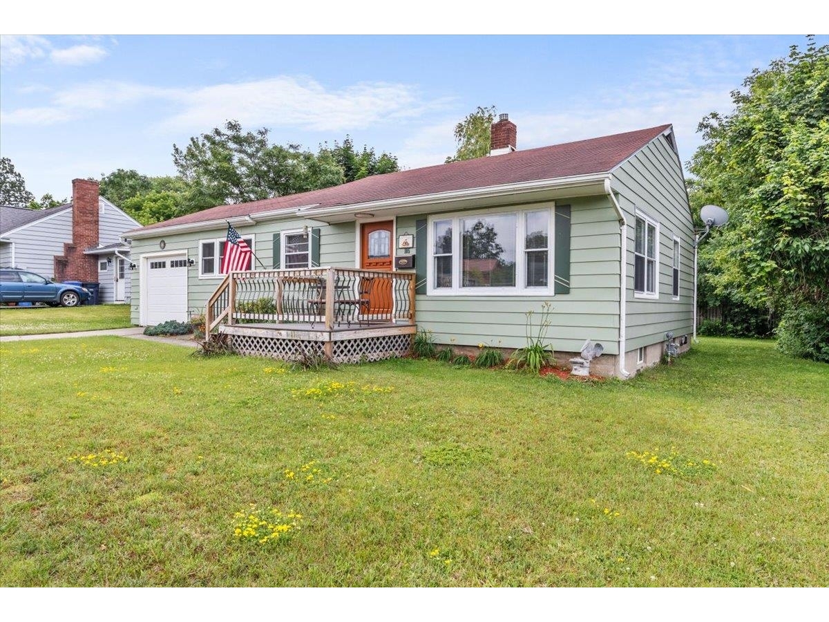 105 Birchcliff Parkway