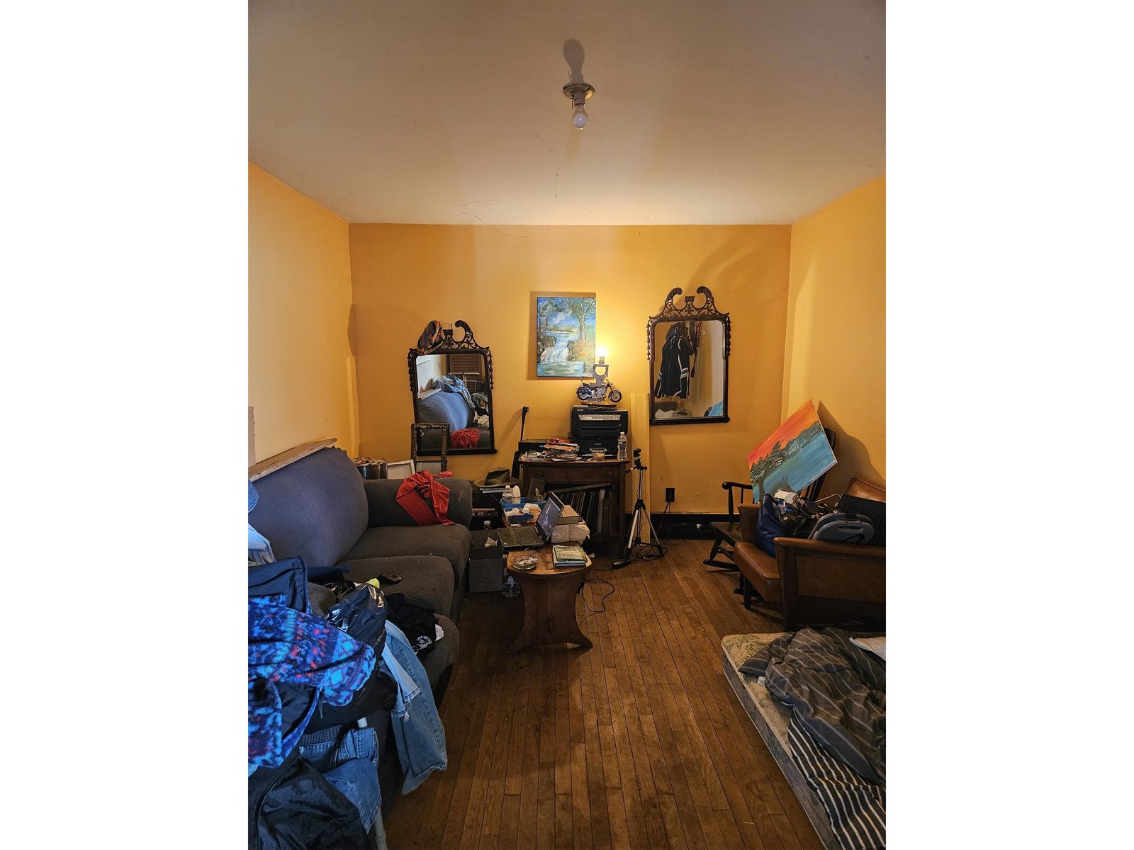 Downstairs Unit Bonus Room