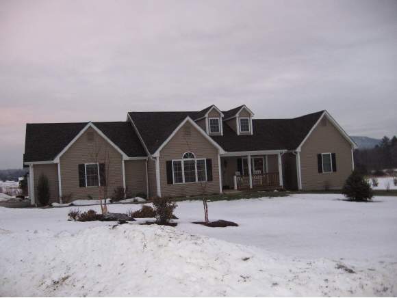 105 Elcy Ln