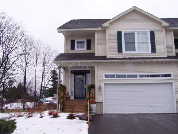 105 Fern Crt, Unit 105