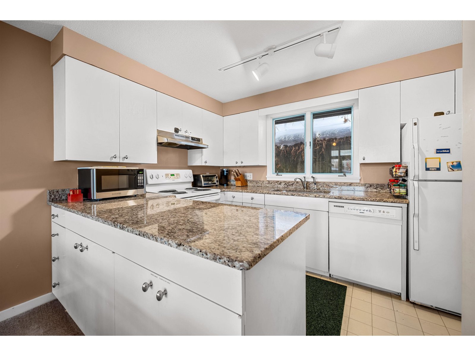 105 Forum Drive, Unit 16