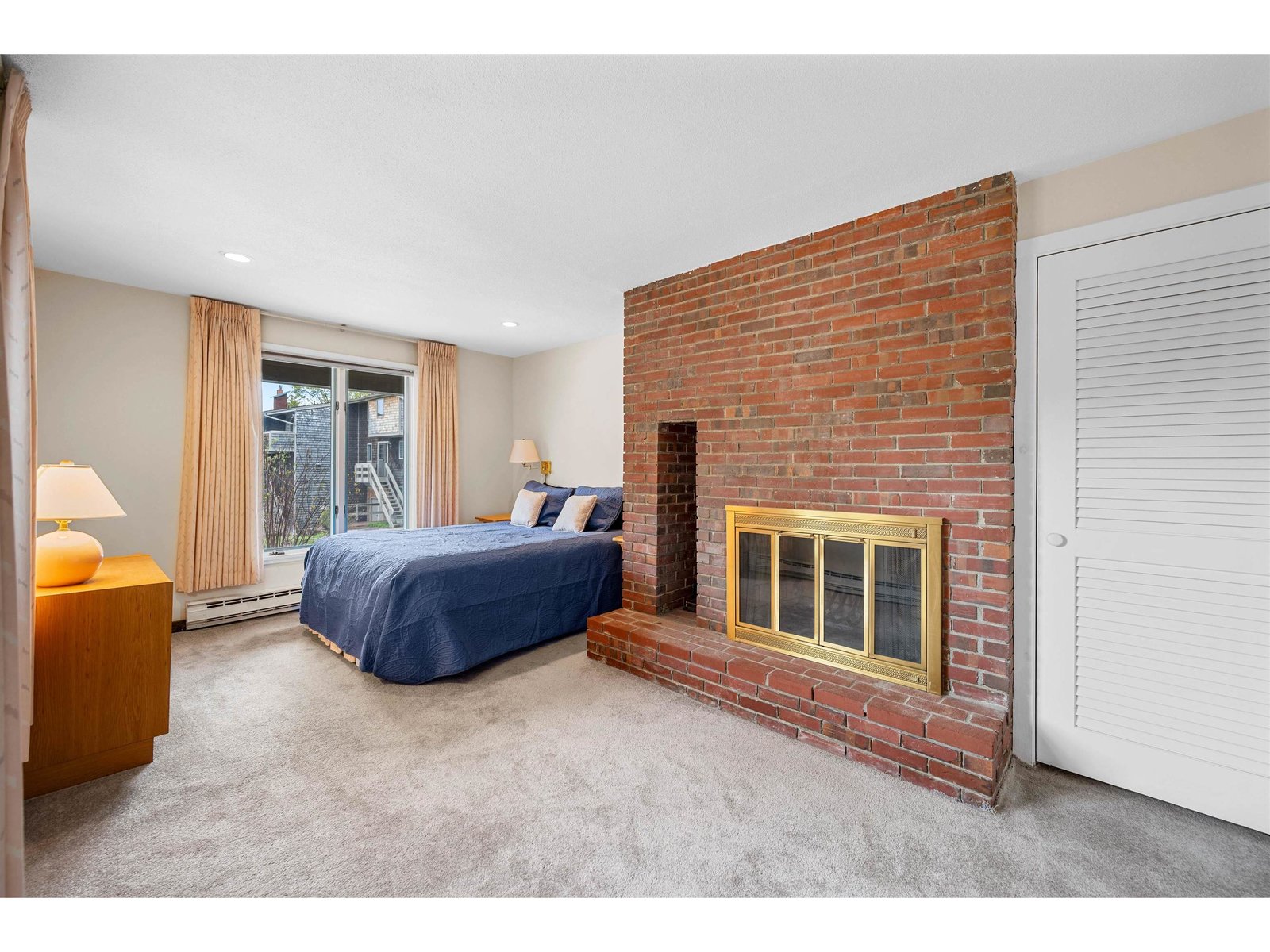 105 Forum Drive, Unit 16