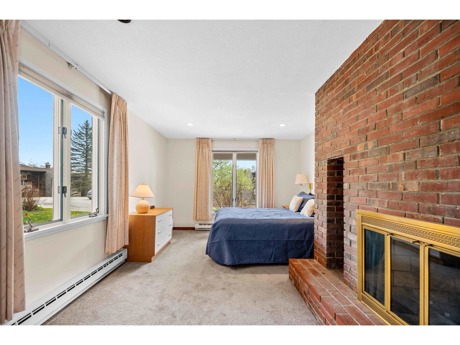 105 Forum Drive, Unit 16