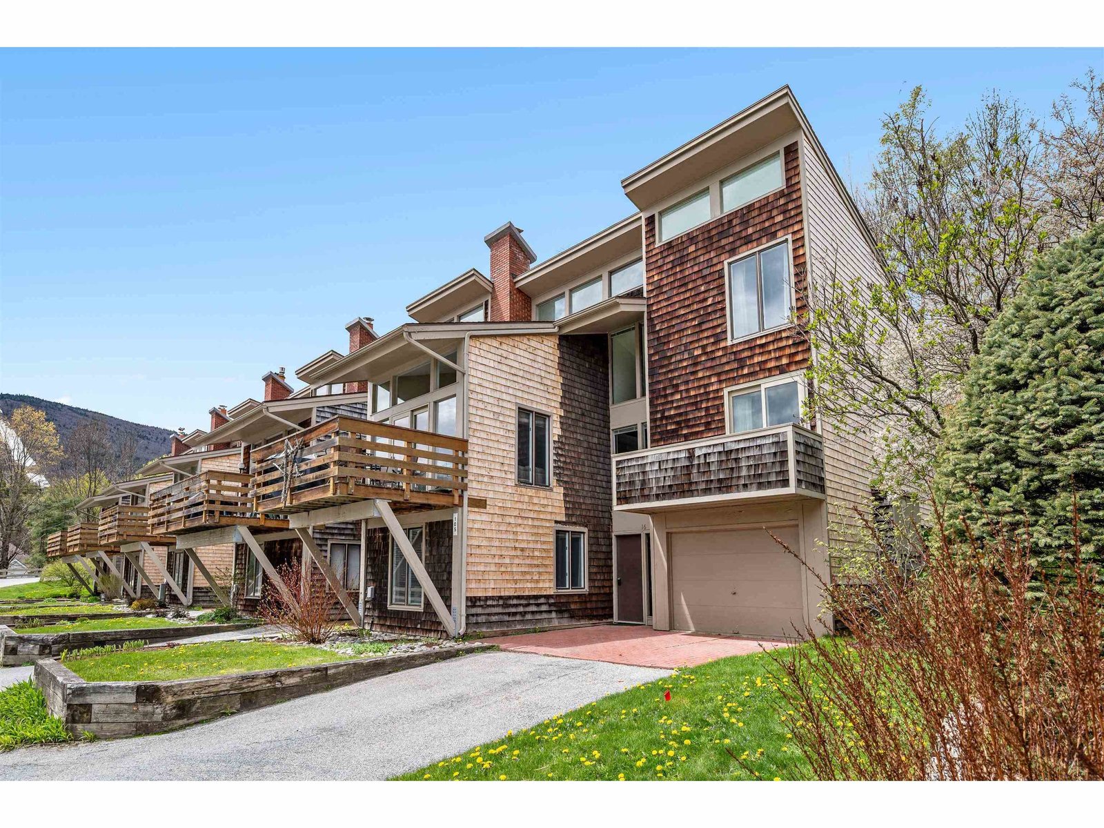 105 Forum Drive, Unit 16