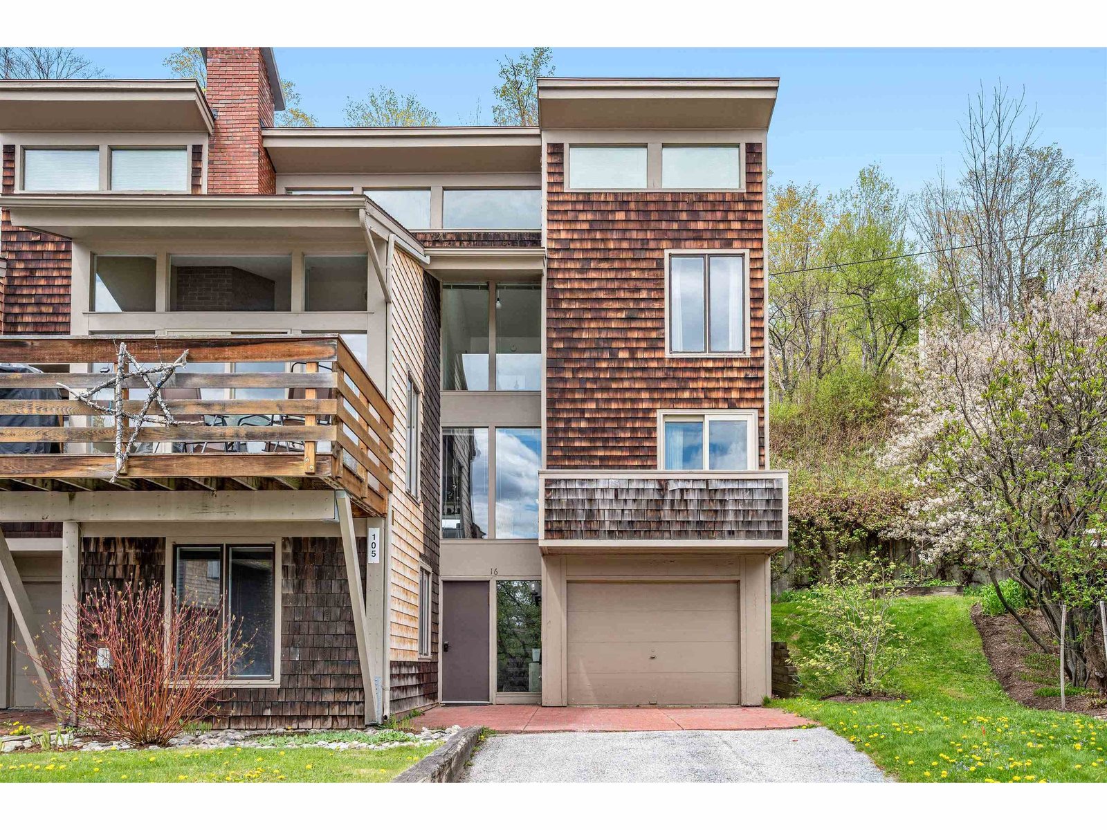 105 Forum Drive, Unit 16