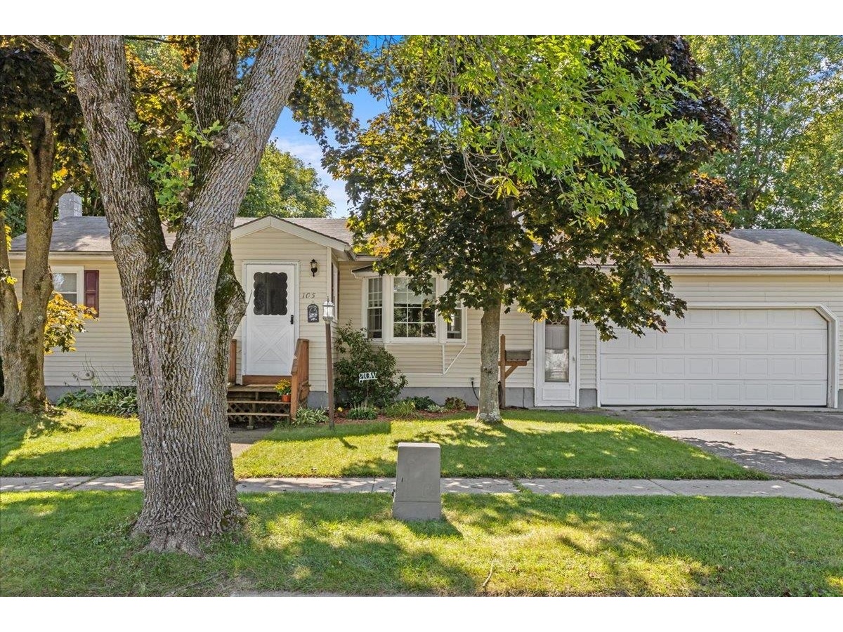 105 Gazo Avenue, Burlington 105 Gazo Avenue, Burlington