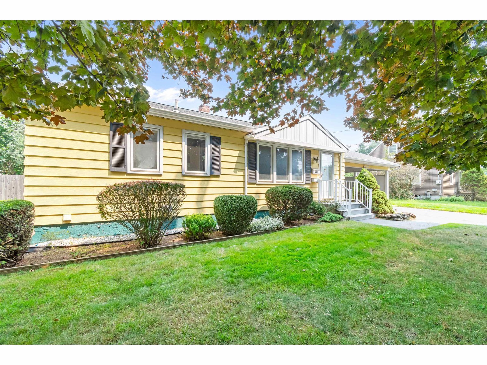105 Iroquois Avenue