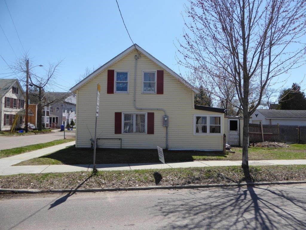 105 Lafountain Street