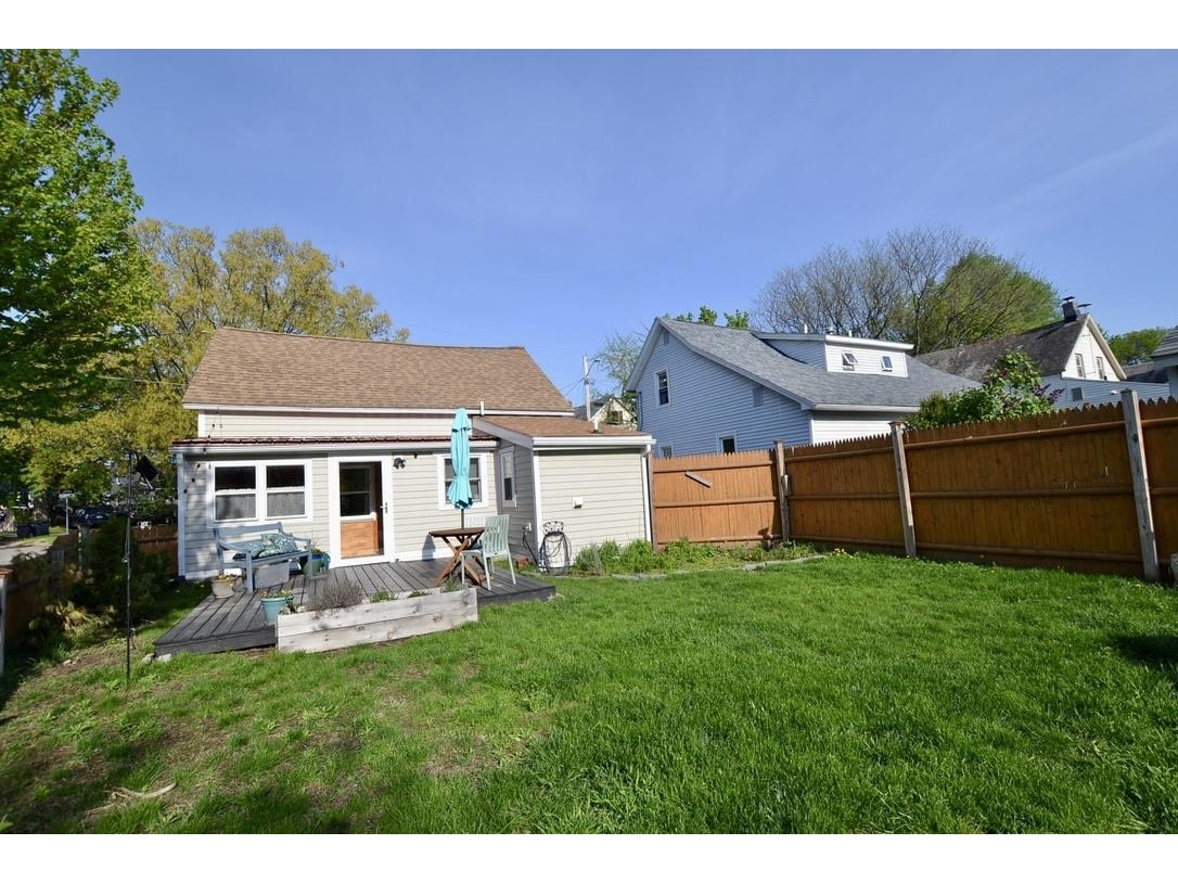 105 Lafountain Street