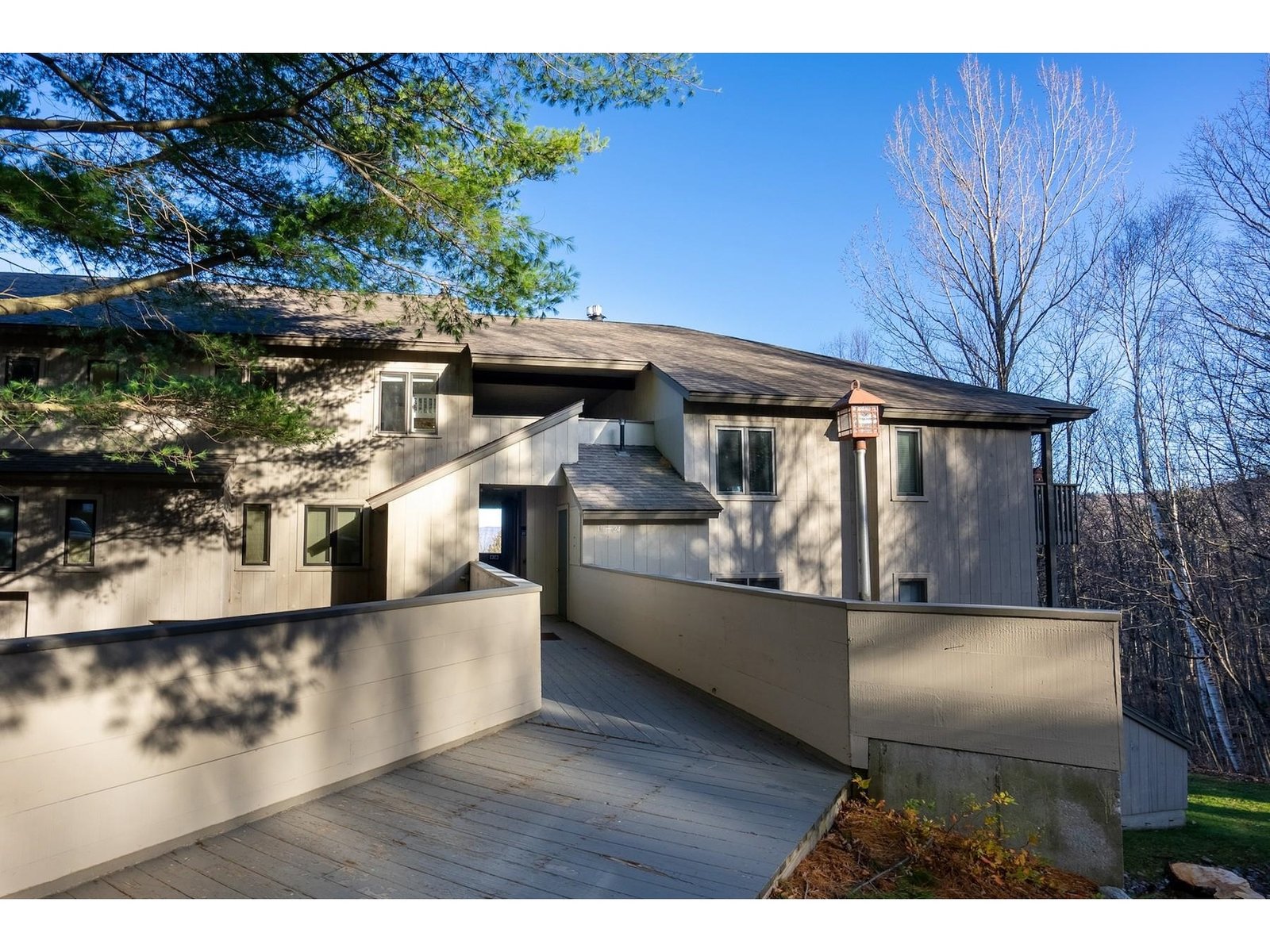 105 Snowside Drive, Unit 22