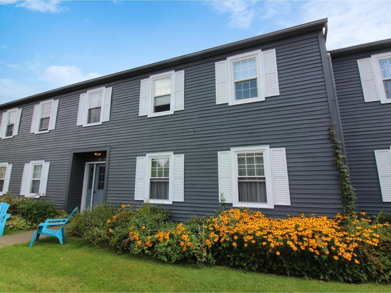 105 Twin Oaks Terrace