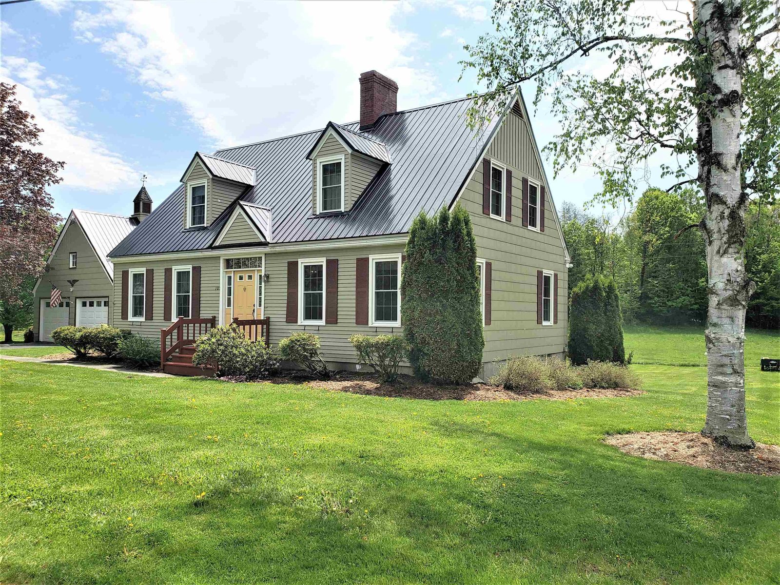 105 Valentine Avenue
