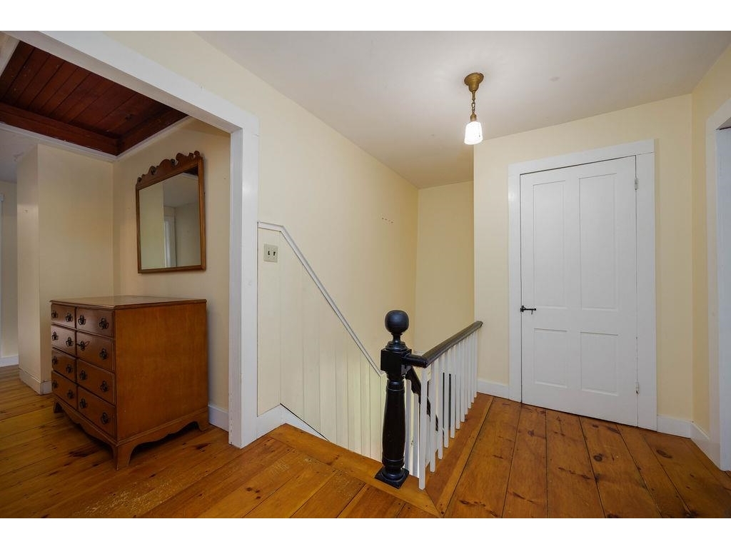 1051 Cross Road