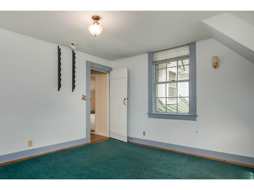 1051 Cross Road