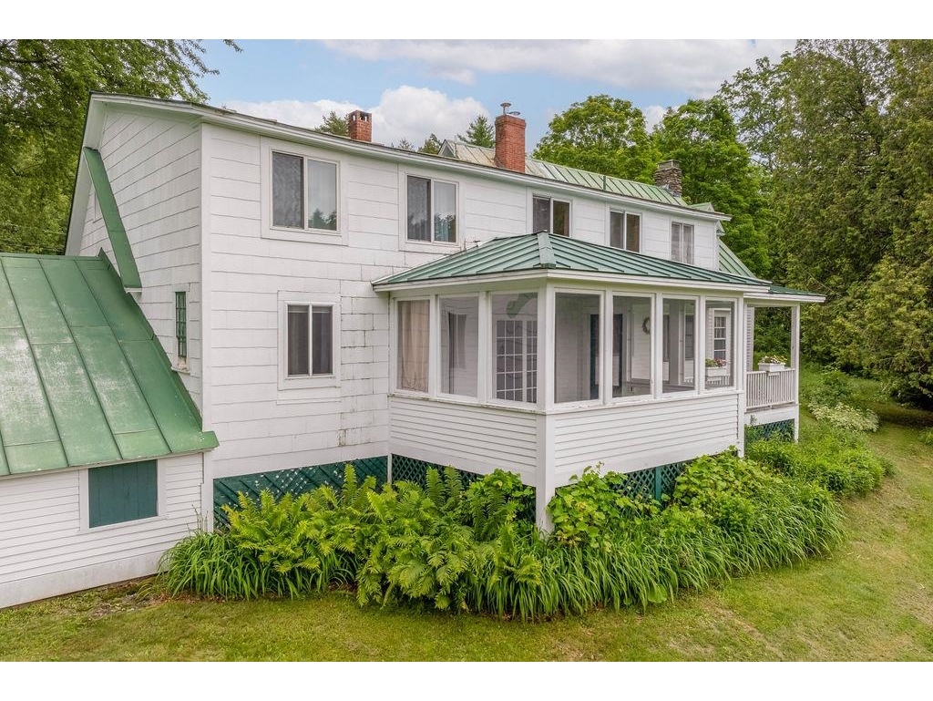1051 Cross Road