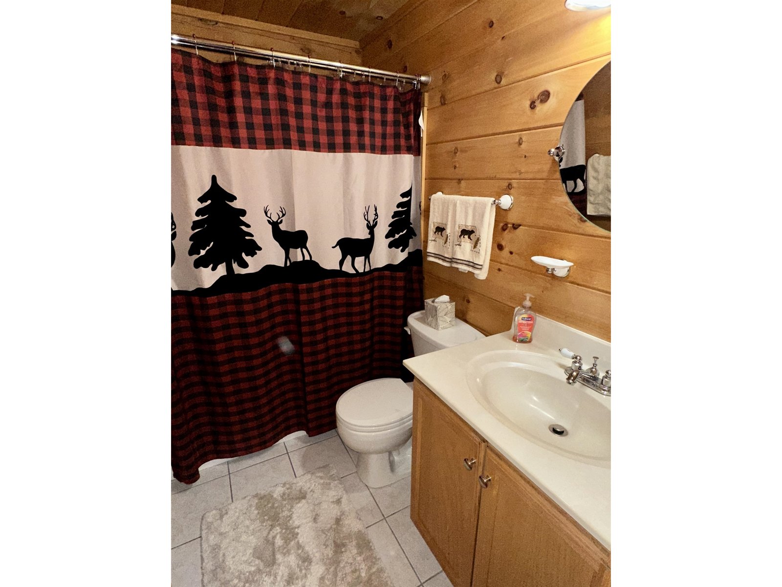 Guest Full Bath