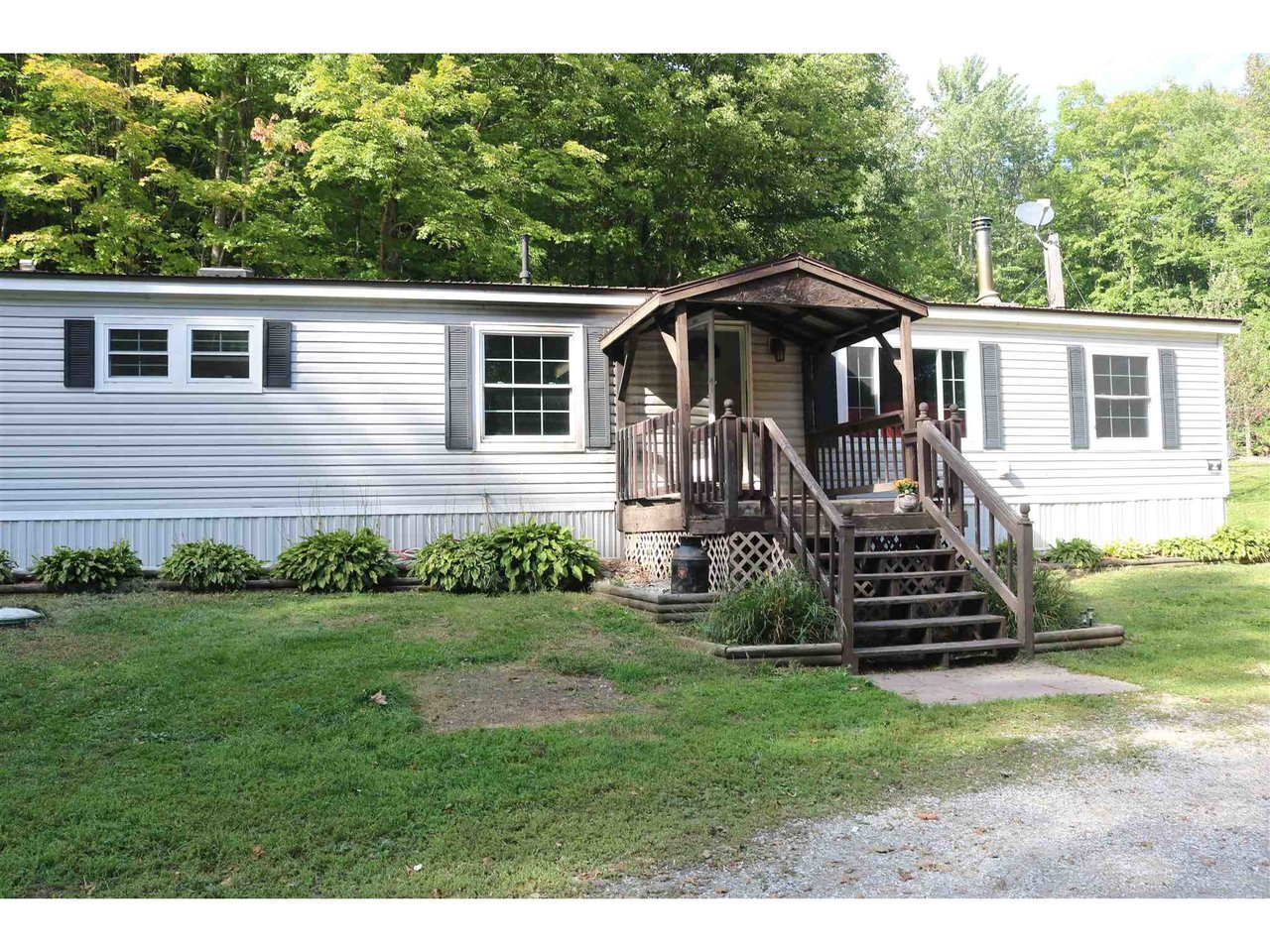 1059 Middle Road