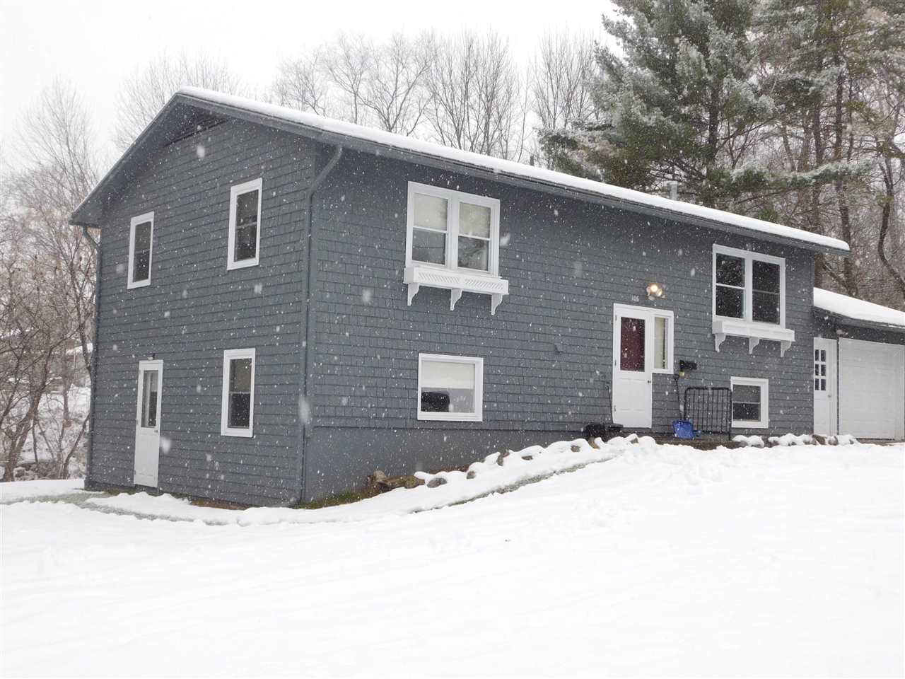 106 Currier Street