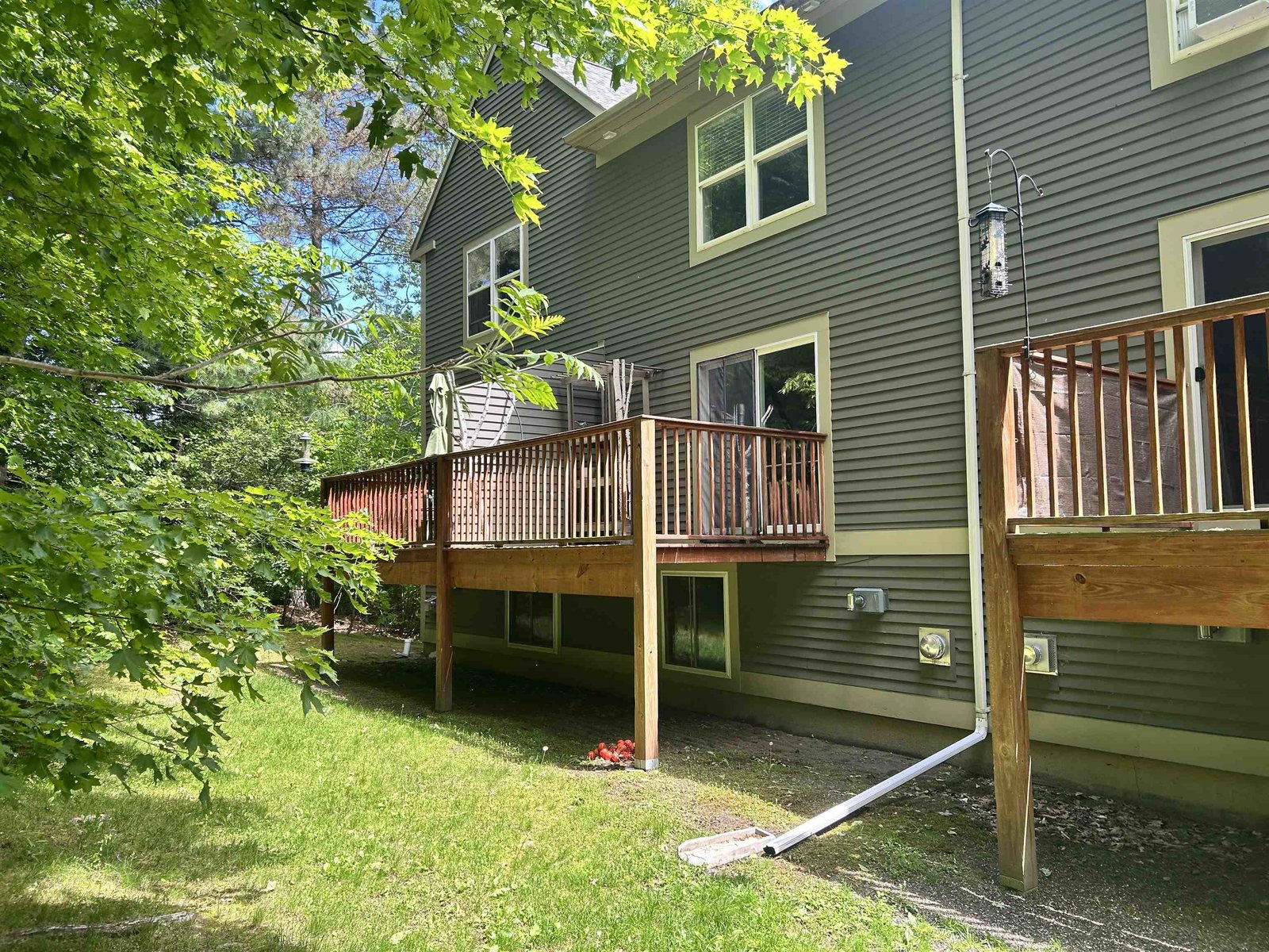 106 East Redrock Drive