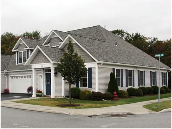 106 Garden Cir