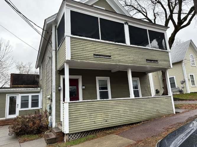 106 Howard