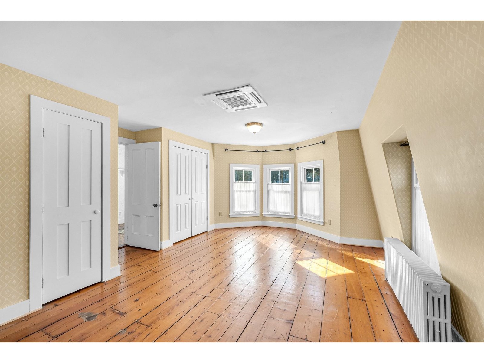 106 Main Street, Unit 5