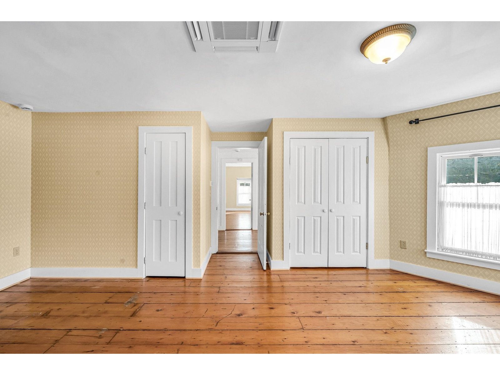 106 Main Street, Unit 5