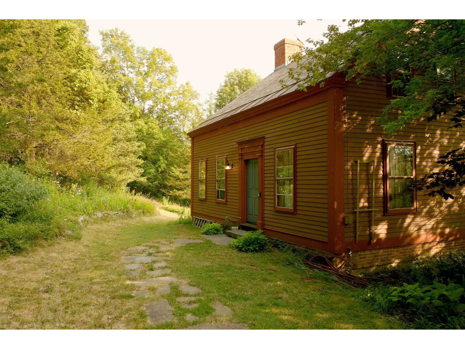 1062 Forrest Road