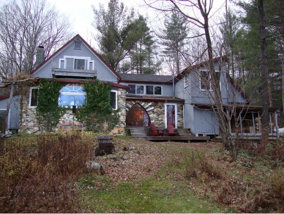1062 North Branch Rd