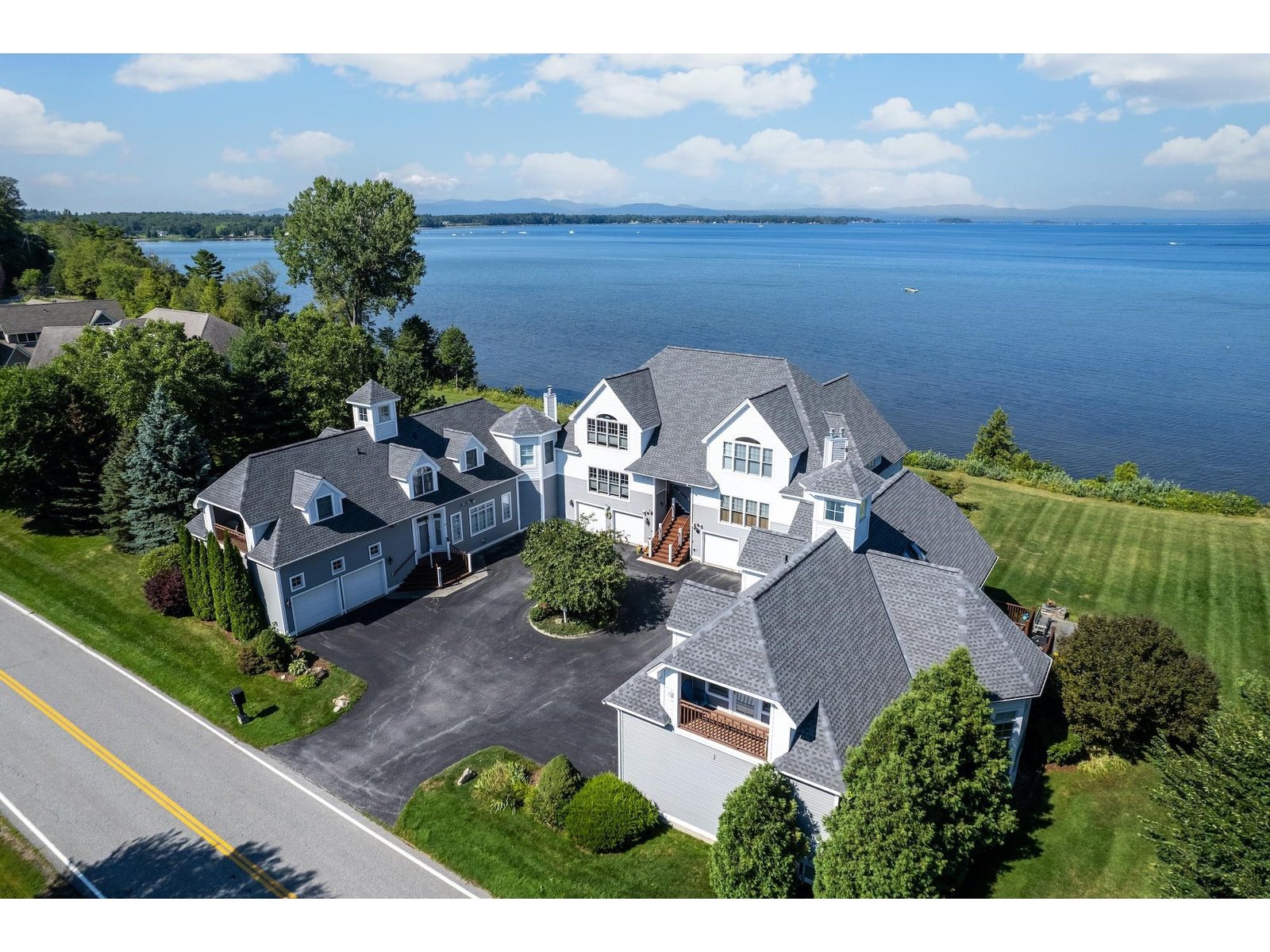 1067 Marble Island Road, Unit 3