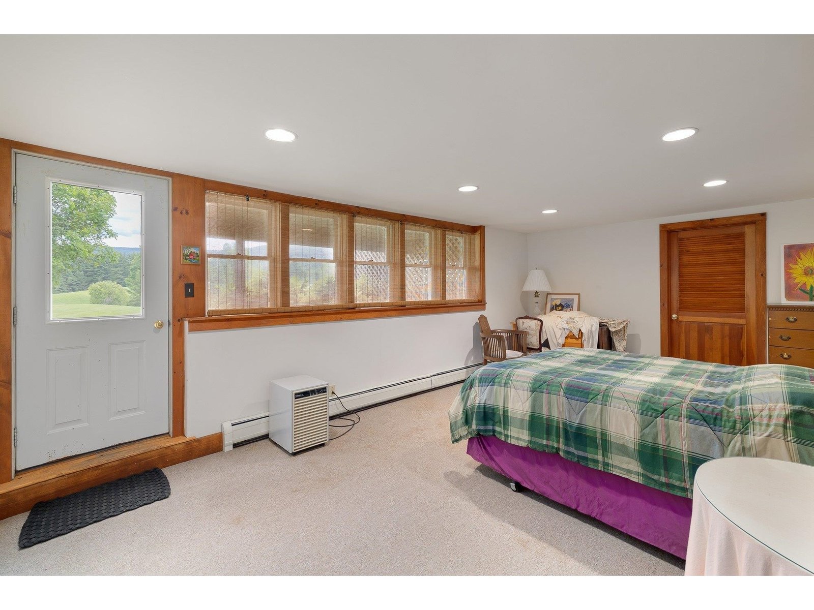 1069 East Warren Road