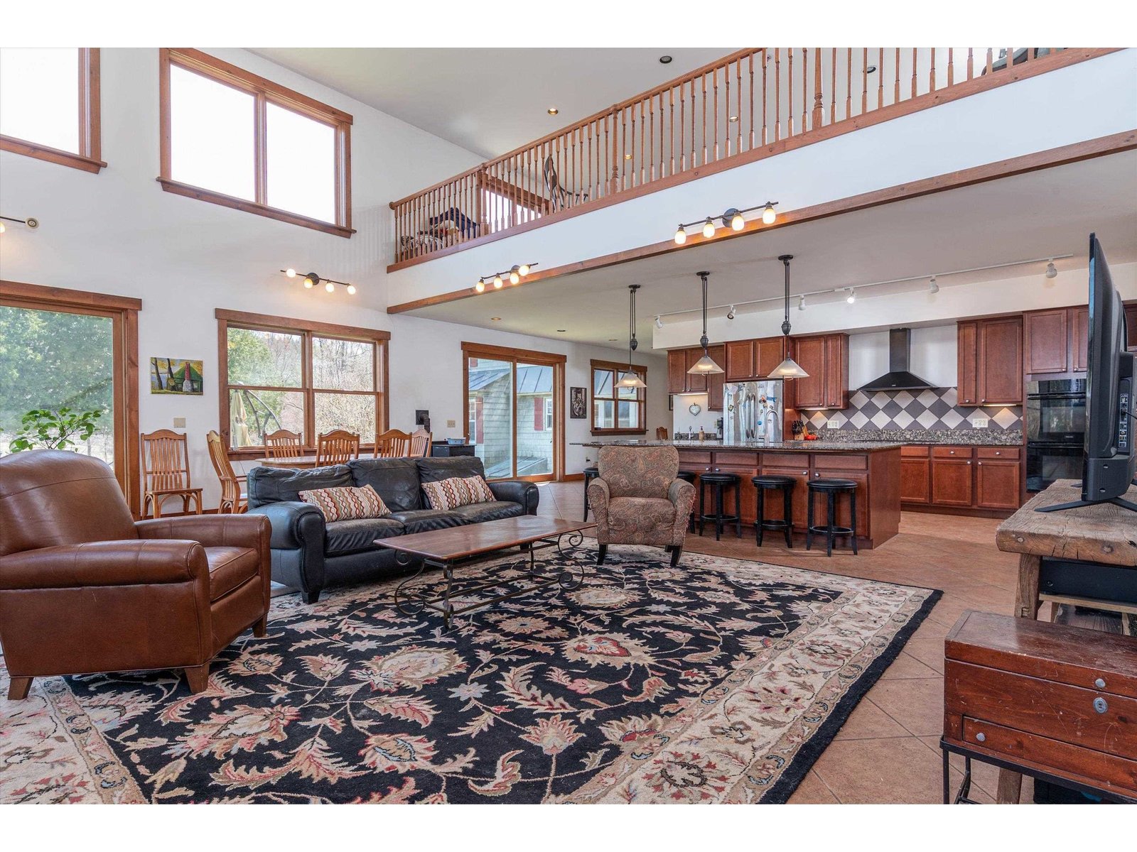 1st Floor Living room