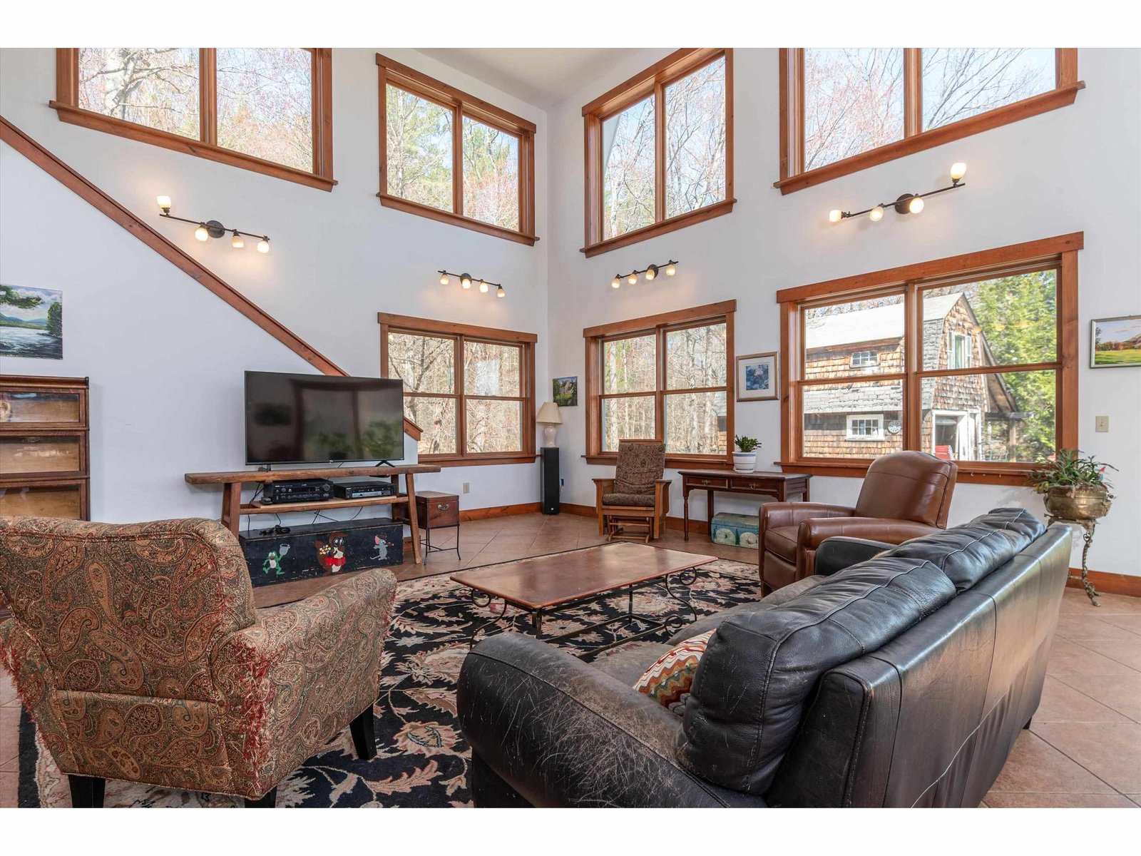 1st Floor Living room