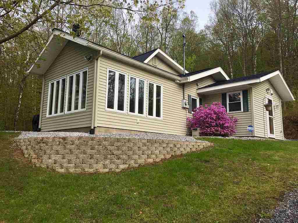 107 Arrowhead Lake Road