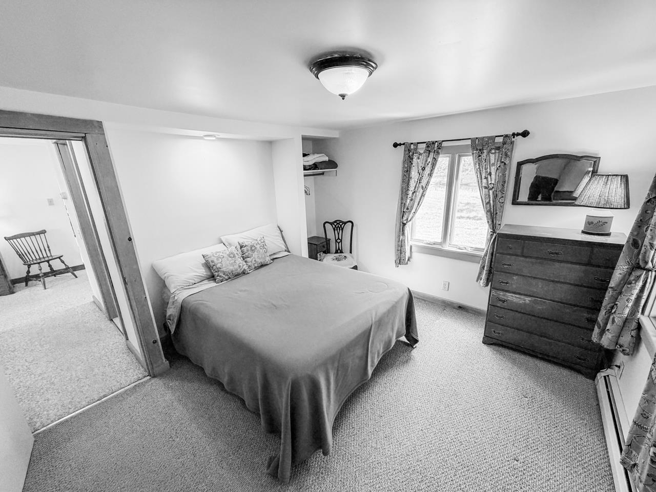 1FL Bedroom