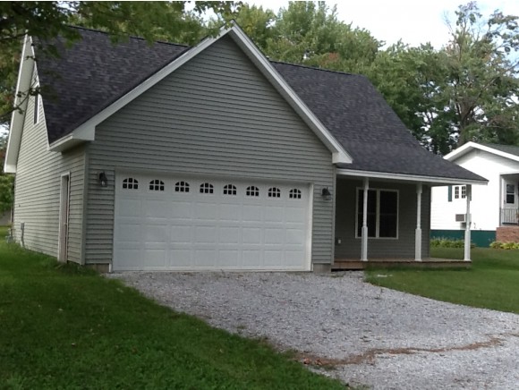 107 Canada St
