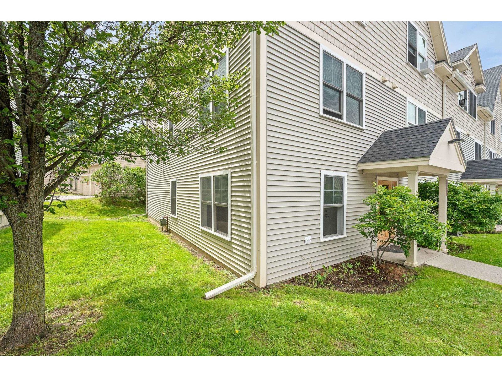 107 John Fay Road, Unit 201