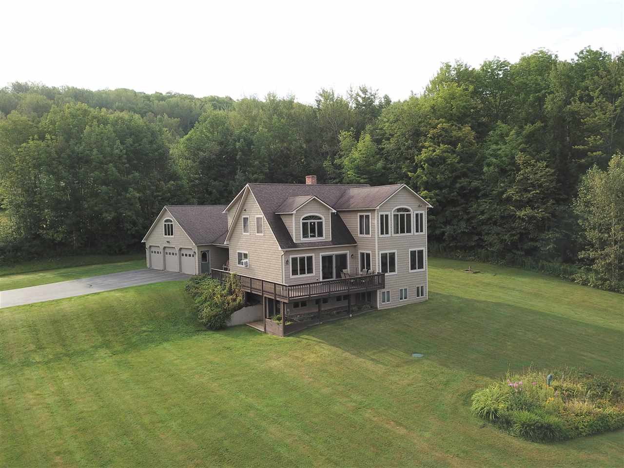 107 Meadowbrook Drive